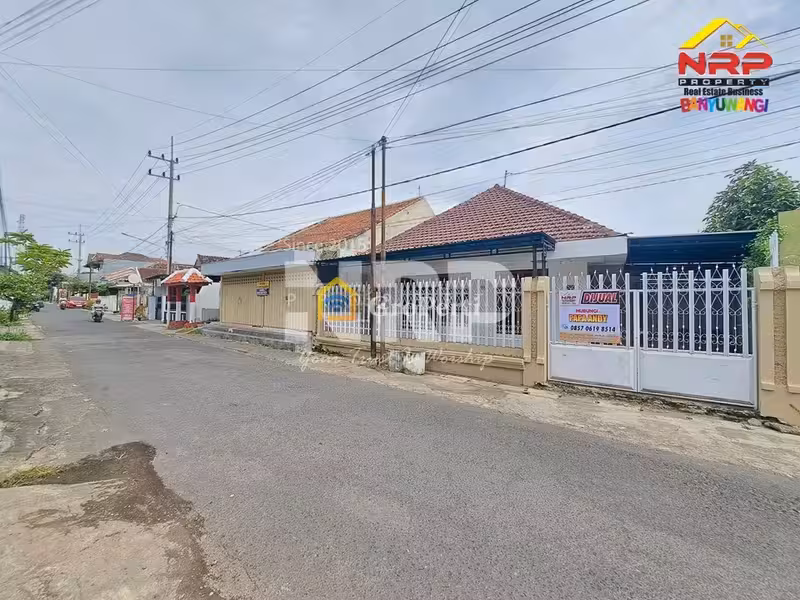 DIJUAL RUMAH KLASIK DI PENGANJURAN BANYUWANGI - 3