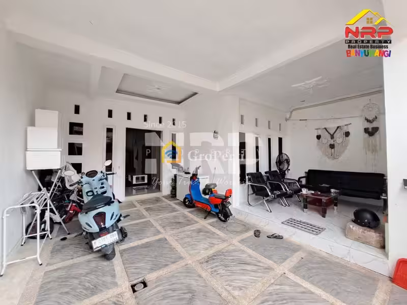 Dijual Rumah Cantik Terawat, 2 Lantai, Siap Huni, Jual Cepat BU - 4