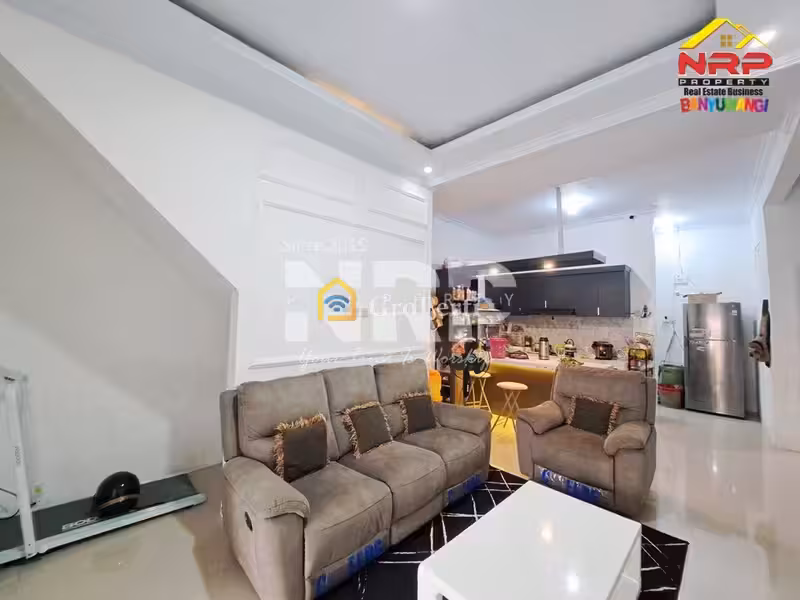 Dijual Rumah Cantik Terawat, 2 Lantai, Siap Huni, Jual Cepat BU - 5