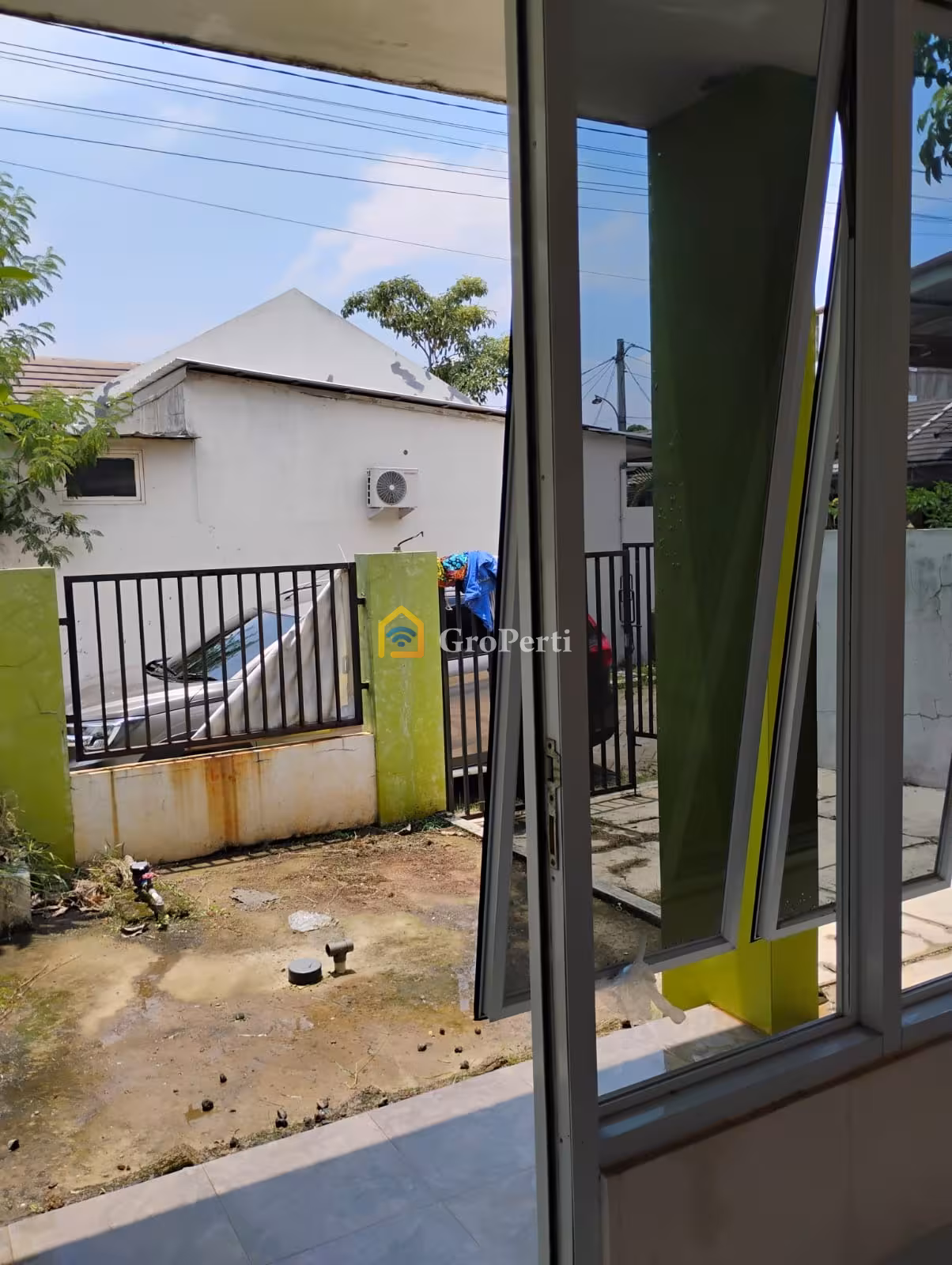 Rumah Modern Minimalis Situsari Cileungsi – Lokasi Pinggir Jalan Raya, Sisa Lahan Luas! - 3