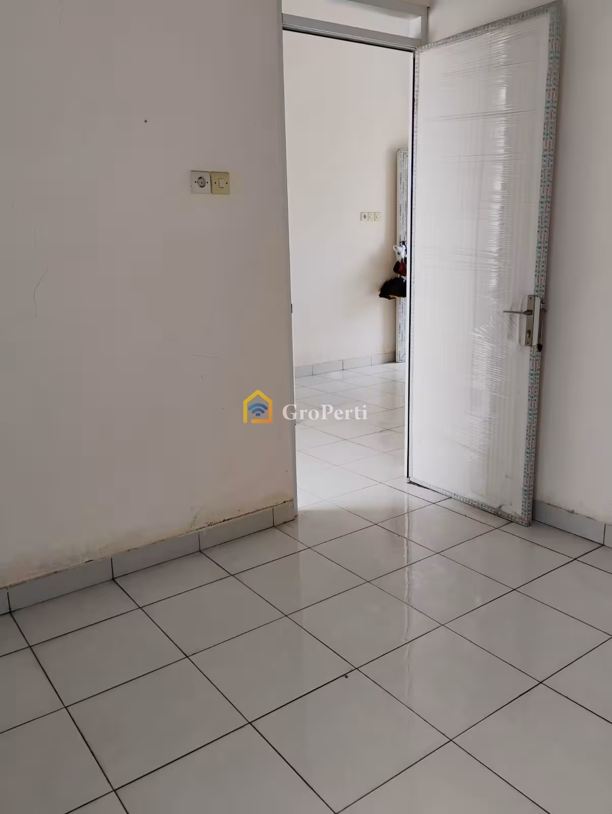 Rumah Modern Minimalis Situsari Cileungsi – Lokasi Pinggir Jalan Raya, Sisa Lahan Luas! - 5