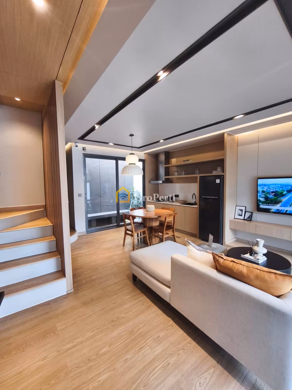 Rumah Baru di Kota Bekasi, Lokasi Strategis 1,65M Semi Furnished Siap Huni - 4