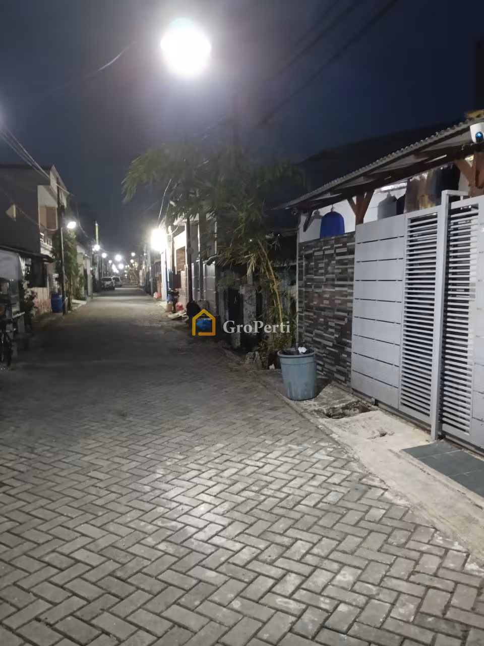 MURAH! Rumah Luas Area Taman Cibodas Tangerang, Bisa Nego! - 2