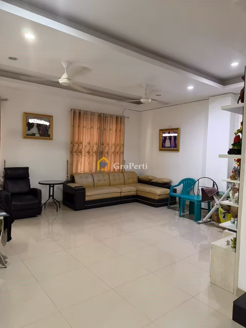 Rumah Strategis & Nyaman 2 Lantai di Sunter Agung Jakarta Utara - 2