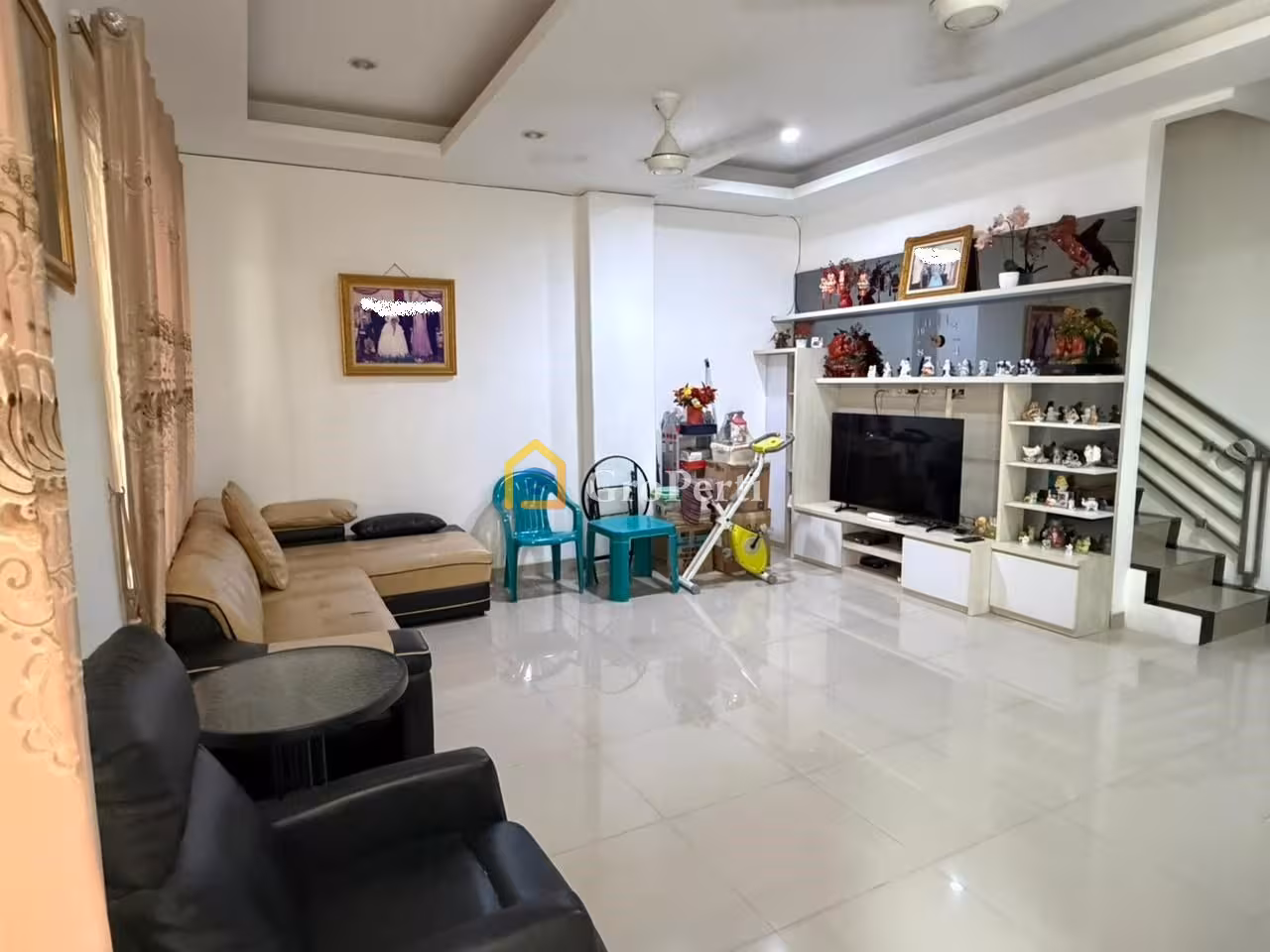 Rumah Strategis & Nyaman 2 Lantai di Sunter Agung Jakarta Utara - 4