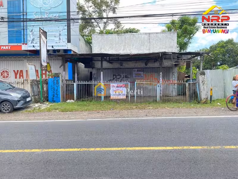 Dijual Tanah Bonus Bangunan Tepi Jalan di Jajag - Banyuwangi - 3