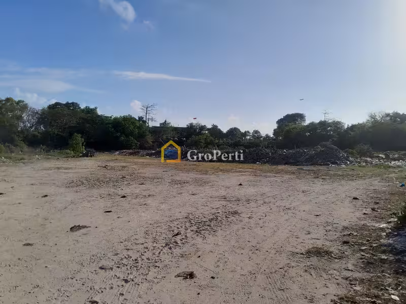 Tanah Depan Pusat Kuliner Pantai Kedonganan - 3