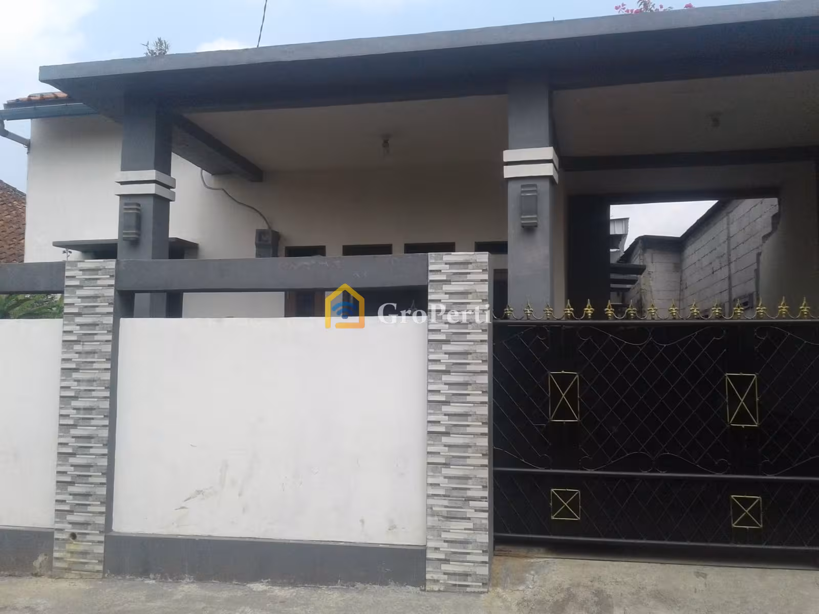Dijual Rumah Murah Ciomas Bogor Pinggir Jalan Raya Cocok Usaha & Kantor: 15 menit Pintu Tol Bogor & 15 Menit Stasiun Bogor - 3