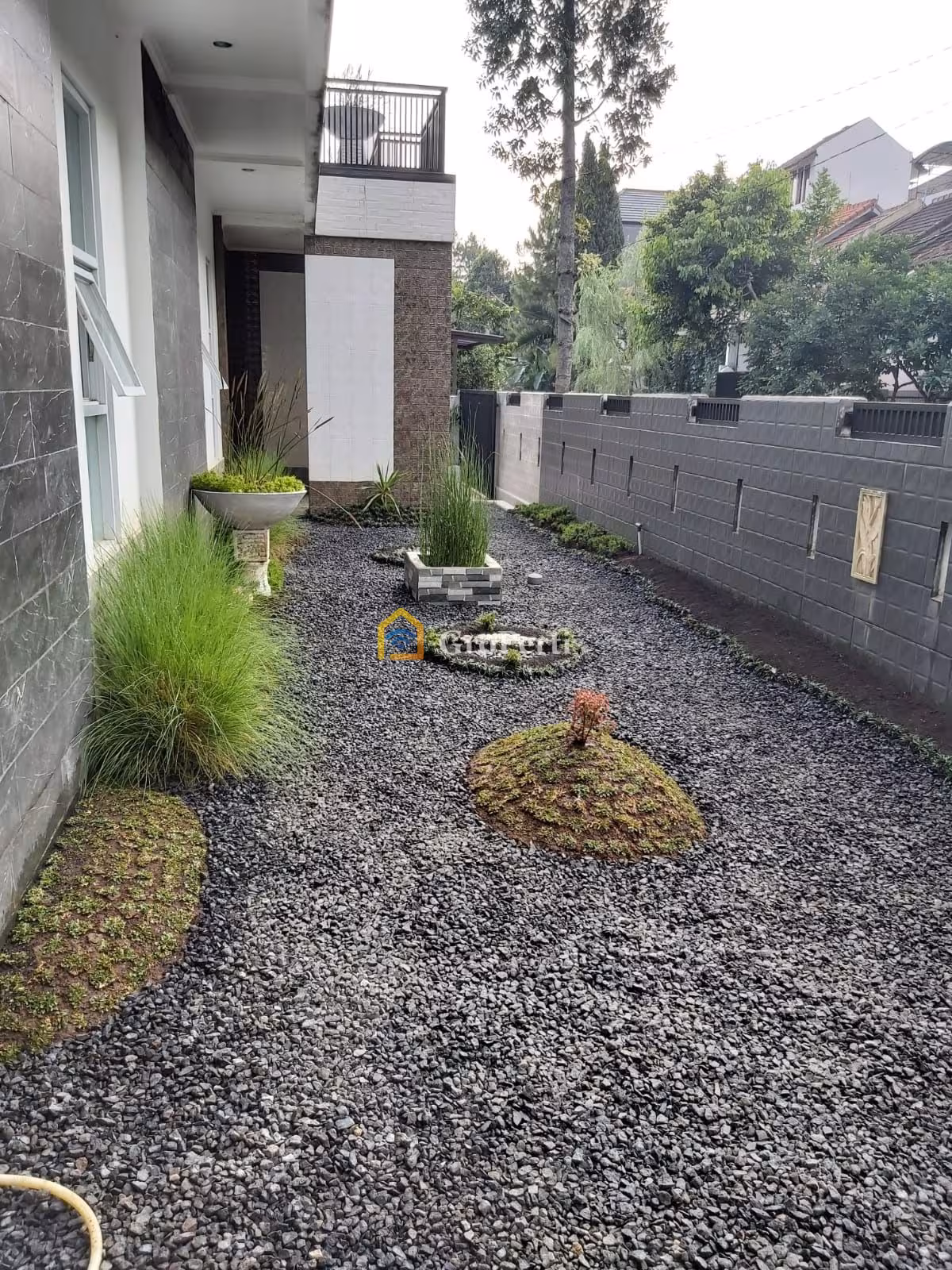Rumah Hook Luas dan Mewah dekat Masjid DT Aa Gym Gegerkalong Girang - 3