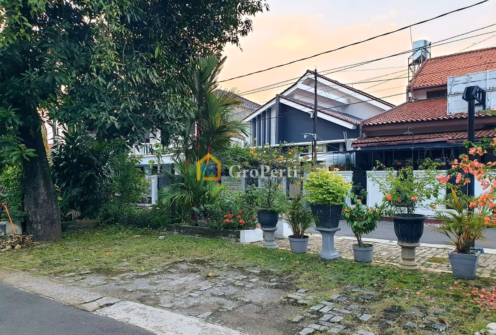 Rumah Dijual di Kota Tangerang Selatan, Banten, dengan Luas Tanah 190 m² - 4