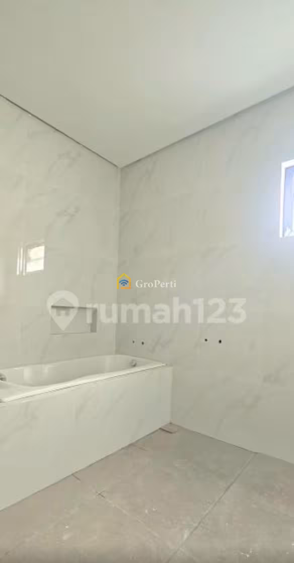 Dijual Rumah Baru di Cluster Foresta, CBD Central BSD City, Tangerang Selatan - 2